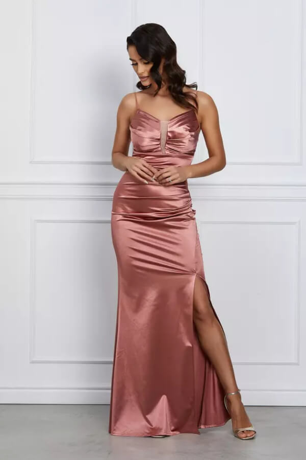 rochie lunga eleganta roz